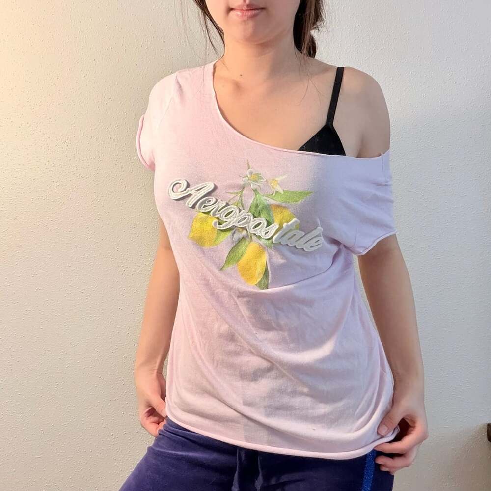 Aeropostale Pink Off-The-Shoulder Lemon Graphic Tee Size XL